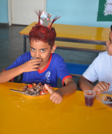 Foto 185: Churrasco marca as comemorações alusivas ao Dia das Crianças