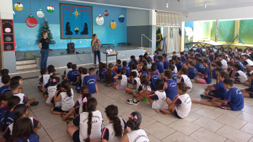 Foto 30: Alunos e usuários recebem orientações sobre prevenção e controle do diabetes 