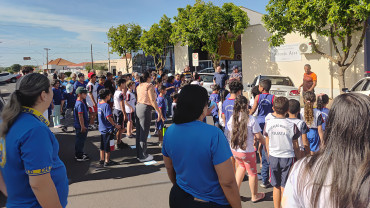 Foto 89: Alunos e usuários recebem orientações sobre prevenção e controle do diabetes 