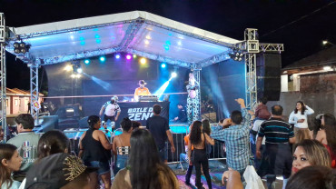 Foto 168: Julinão Caipira atrai centenas de pessoas