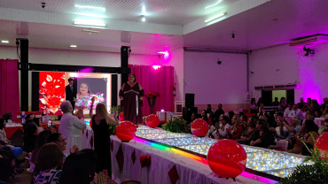 Foto 134: Candidata de Quatá vence Concurso Miss Terceira Idade Regional 2025