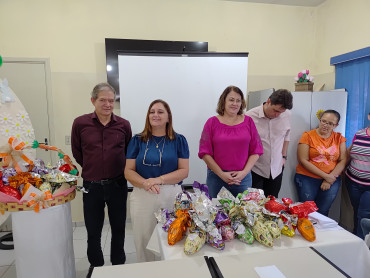 Foto 36: Entrega de Ovos de Páscoa 2025