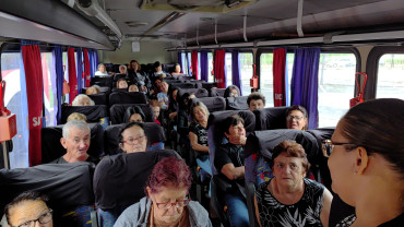 Foto 11: De olho na tela: Grupos do CRAS de Quatá vão ao cinema