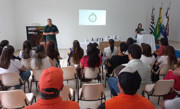 Foto 23: Alunos de Quatá são premiados no 3º Concurso Cultural 