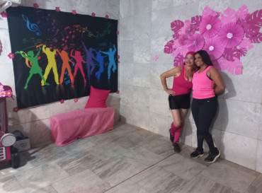 Foto 24: Aulão de Zumba e Ritmos: em especial ao Outubro Rosa!