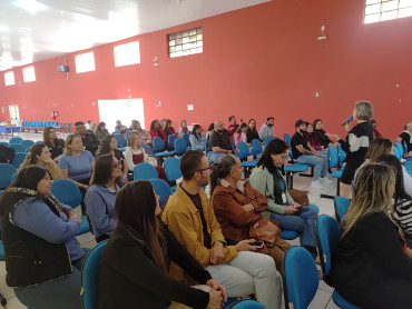 Foto 40: 3º Encontro de Conselheiros Tutelares em Quatá