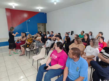 Foto 6: Funcionários participam de capacitação sobre o Estatuto da Criança e do Adolescente e violência sexual