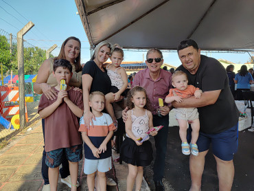 Foto 40: Prefeitura de Quatá realiza festa em comemoração ao Dia das Crianças
