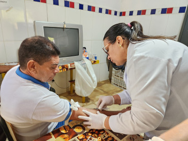 Foto 28: Campanha Novembro Azul: Saúde realiza exames em Funcionários Municipais