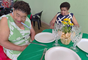 Foto 1: Em clima de Natal, Residência Terapêutica participa de confraternização