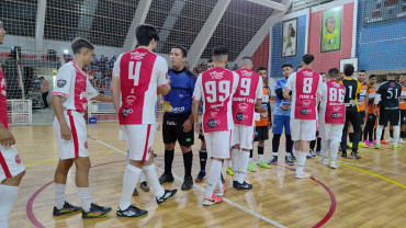 Foto 10: Villa F.C vence nos pênaltis a final do Campeonato de Férias e conquista o título de campeã da competição