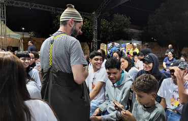 Foto 46: Quatá recebe Palco Móvel Emcena Brasil Edição Certame