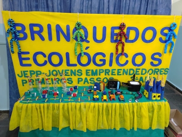 Foto 67: Programa do Sebrae incentiva alunos a serem Jovens Empreendedores
