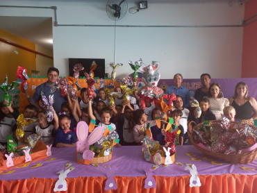 Foto 108: Entrega de Ovos de Páscoa 2025