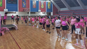 Foto 62: Aulão de Zumba e Ritmos: em especial ao Outubro Rosa!