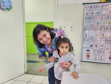 Foto 36: Volta às Aulas em Quatá: Alunos recebem Kit Escolar e Mimo especial