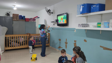 Foto 10: Volta às Aulas em Quatá: Alunos recebem Kit Escolar e Mimo especial