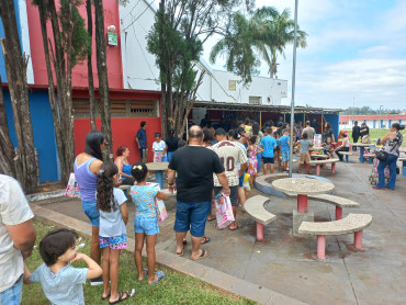 Foto 112: Especial de Natal: entrega de brinquedos