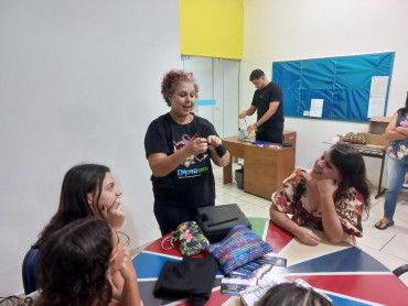 Foto 208: Quatá recebe Palco Móvel Emcena Brasil Edição Certame