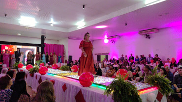 Foto 184: Candidata de Quatá vence Concurso Miss Terceira Idade Regional 2025