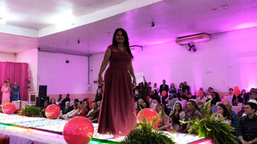 Foto 218: Candidata de Quatá vence Concurso Miss Terceira Idade Regional 2025