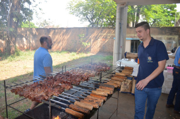 Foto 206: Churrasco marca as comemorações alusivas ao Dia das Crianças