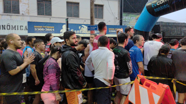 Foto 22: 5ª TVCom Running - Corrida de Pedestres em comemoração ao aniversário de Quatá