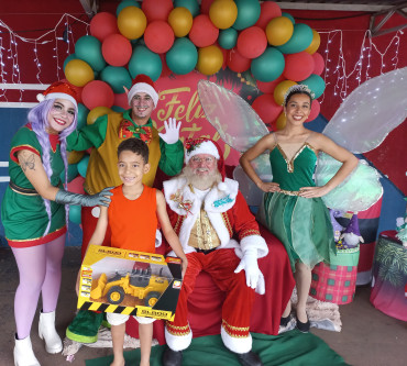 Foto 72: Especial de Natal: entrega de brinquedos