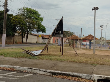 Foto 9: Comunicado Oficial: Temporal em Quatá