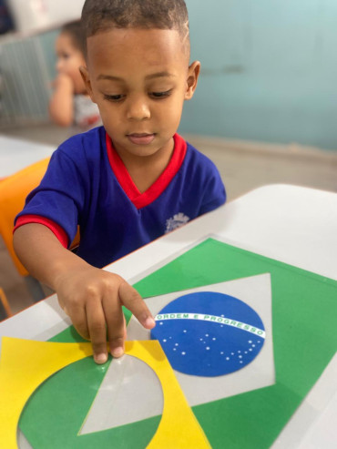 Foto 44: Creche Orísia comemora 7 de Setembro