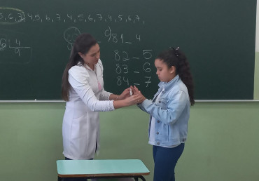 Foto 55: Saúde Bucal vai até as Escolas Municipais e particulares de Quatá