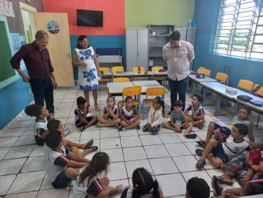 Foto 140: Volta às Aulas em Quatá: Alunos recebem Kit Escolar e Mimo especial