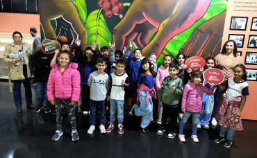 Notícia Alunos de Quatá visitam o Museu Índia Vanuíre em Tupã