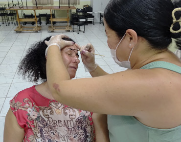 Foto 13: Curso de Design de Sobrancelha 