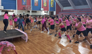 Foto 46: Aulão de Zumba e Ritmos: em especial ao Outubro Rosa!