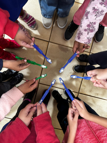 Foto 16: Saúde Bucal vai até as Escolas Municipais e particulares de Quatá