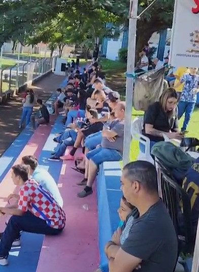 Foto 191: Festa do Trabalhador reúne centenas de pessoas