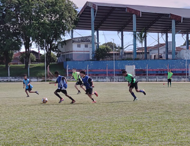 Avaliação do Sfera Futebol Clube reúne atletas de Quatá