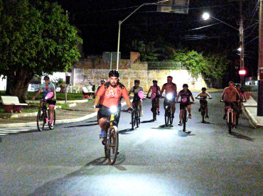 Foto 73: Caminhada e Passeio Ciclístico em prol do Outubro Rosa