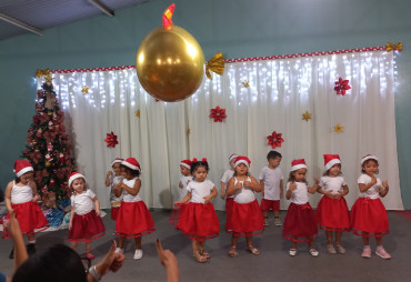 Foto 101: Apresentações de encerramento de final de ano das Creches