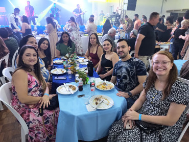 Foto 156: Funcionários Municipais de Quatá são homenageados com festa