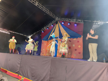 Foto 166: Quatá recebe Palco Móvel Emcena Brasil Edição Certame