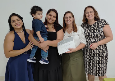 Foto 34: Entrega de certificados marca encerramento de cursos profissionalizantes em Quatá