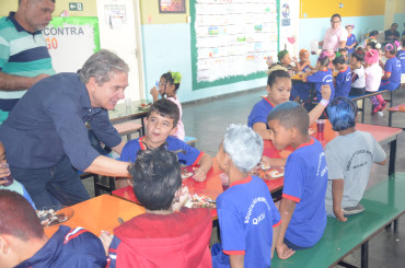 Foto 179: Churrasco marca as comemorações alusivas ao Dia das Crianças