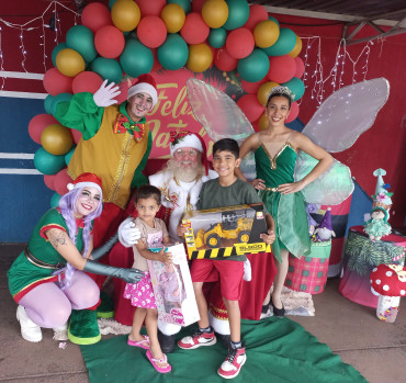 Foto 74: Especial de Natal: entrega de brinquedos