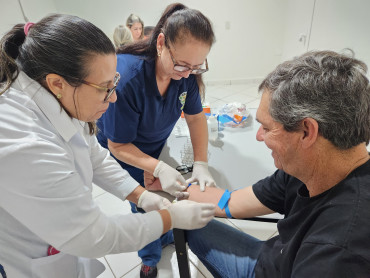 Foto 2: Campanha Novembro Azul: Saúde realiza exames em Funcionários Municipais