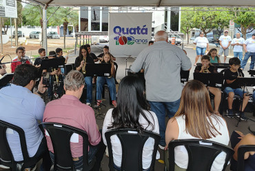 Foto 34: Primeira-dama do Estado de SP, Cristiane Freitas, visita Quatá