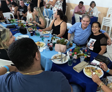 Foto 171: Funcionários Municipais de Quatá são homenageados com festa