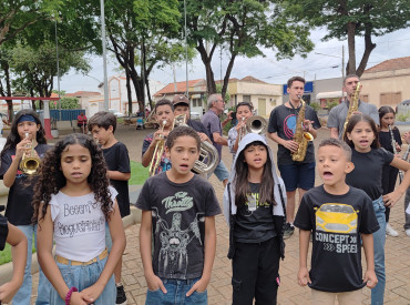Foto 14: Guri comemora 30 anos com flashmob simultâneo em 70 cidades