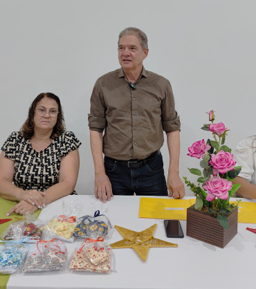 Foto 50: Entrega de certificados marca encerramento de cursos profissionalizantes em Quatá